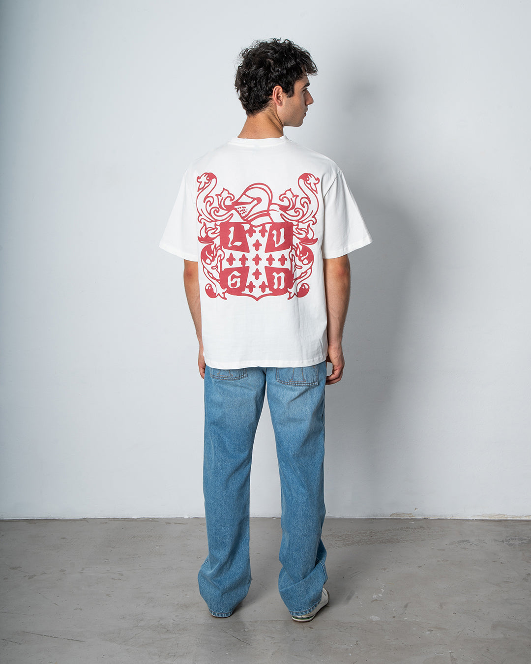 CREST TEE WHITE
