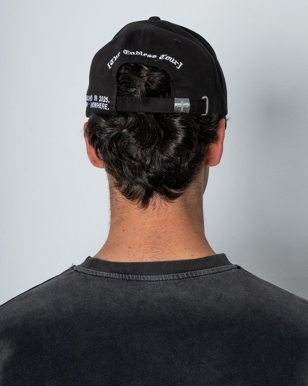 BLACK ENDLESS CAP