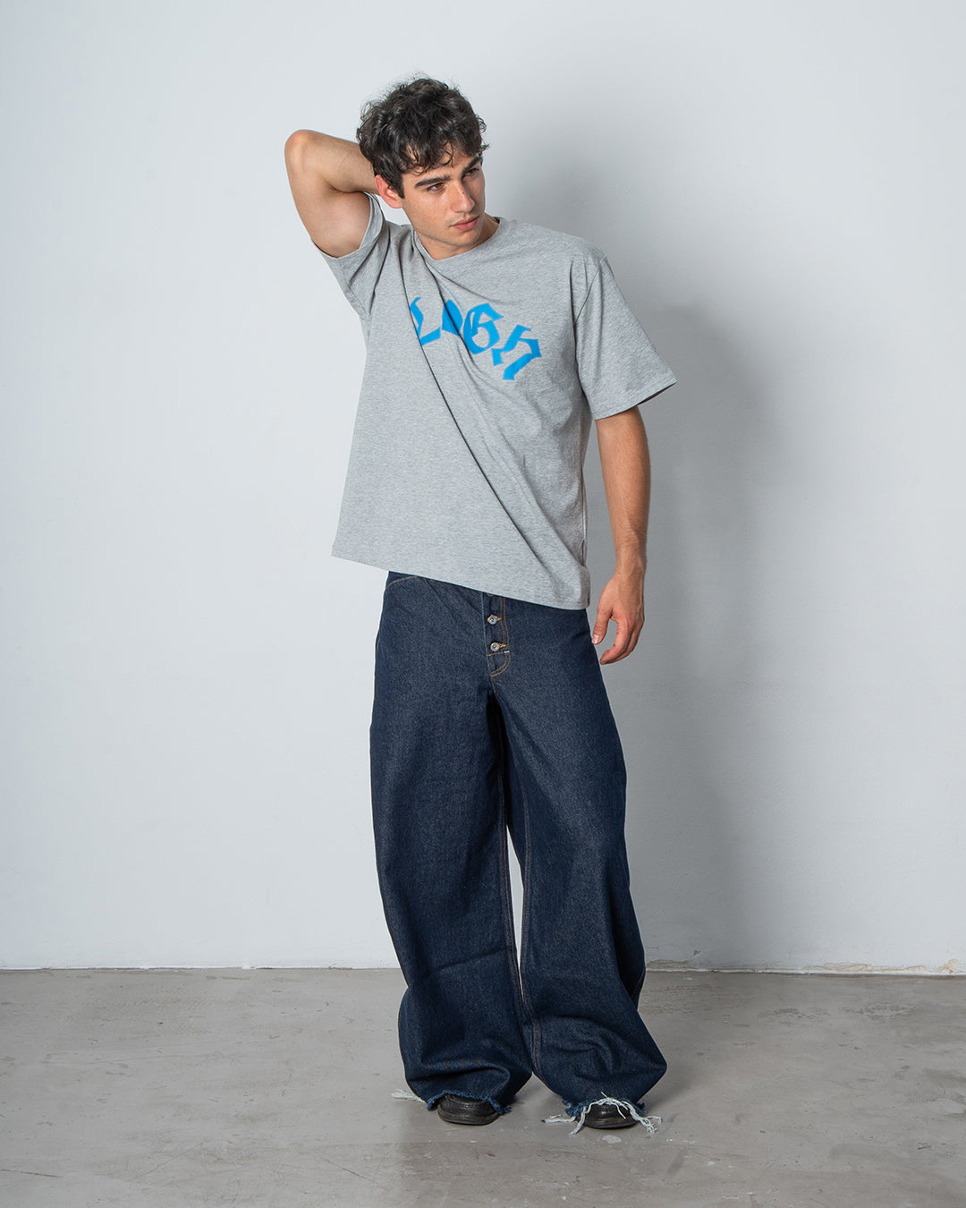 VARSITY GREY