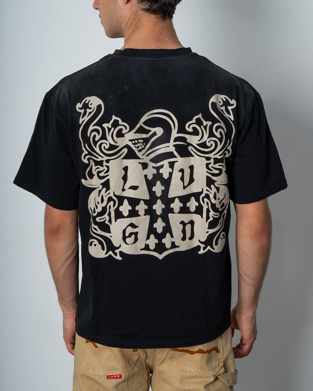 CREST TEE BLACK