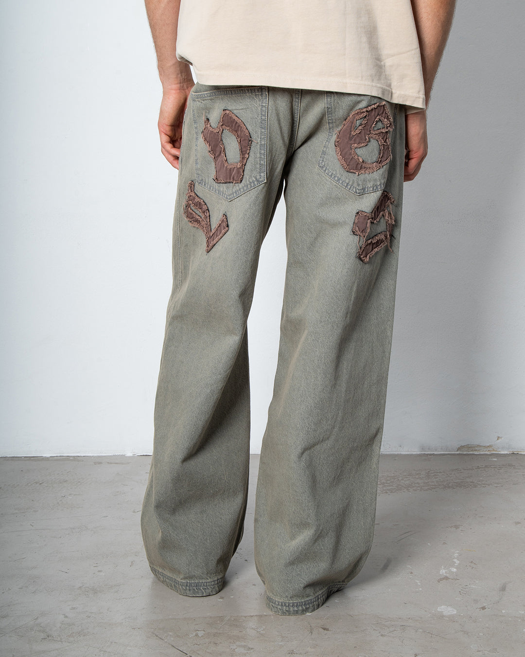 APPLIQUE DENIM