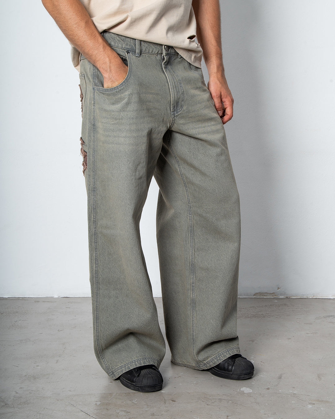APPLIQUE DENIM