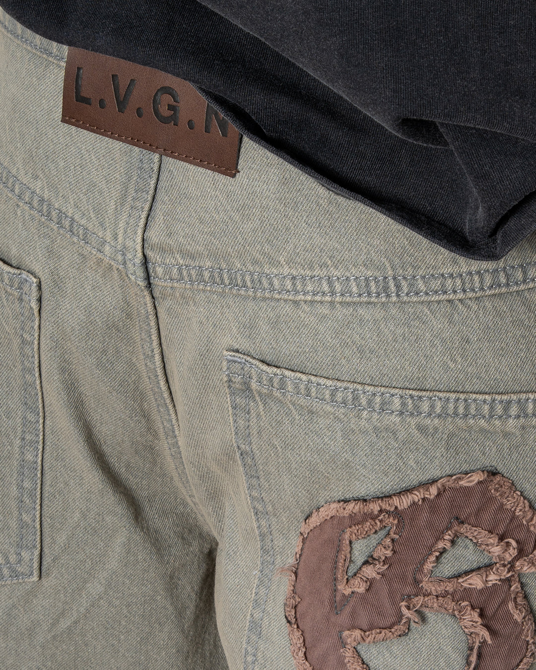 APPLIQUE DENIM