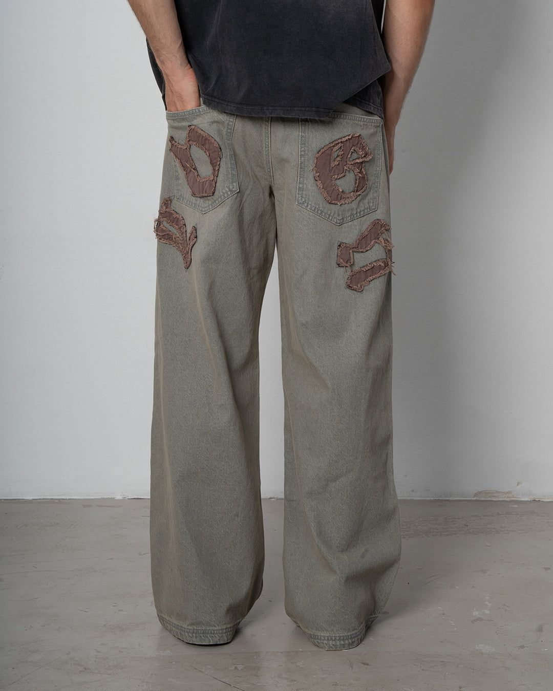 APPLIQUE DENIM